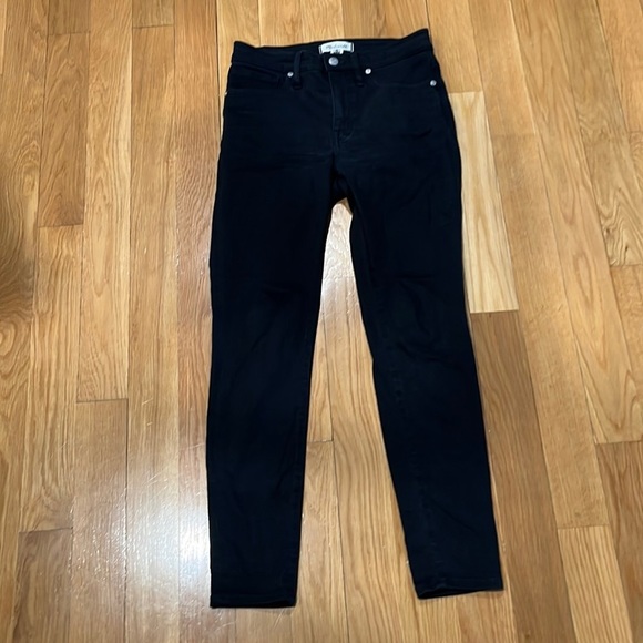 Madewell Denim - Madewell black 9”mid-rise skinny jeans size 27 .